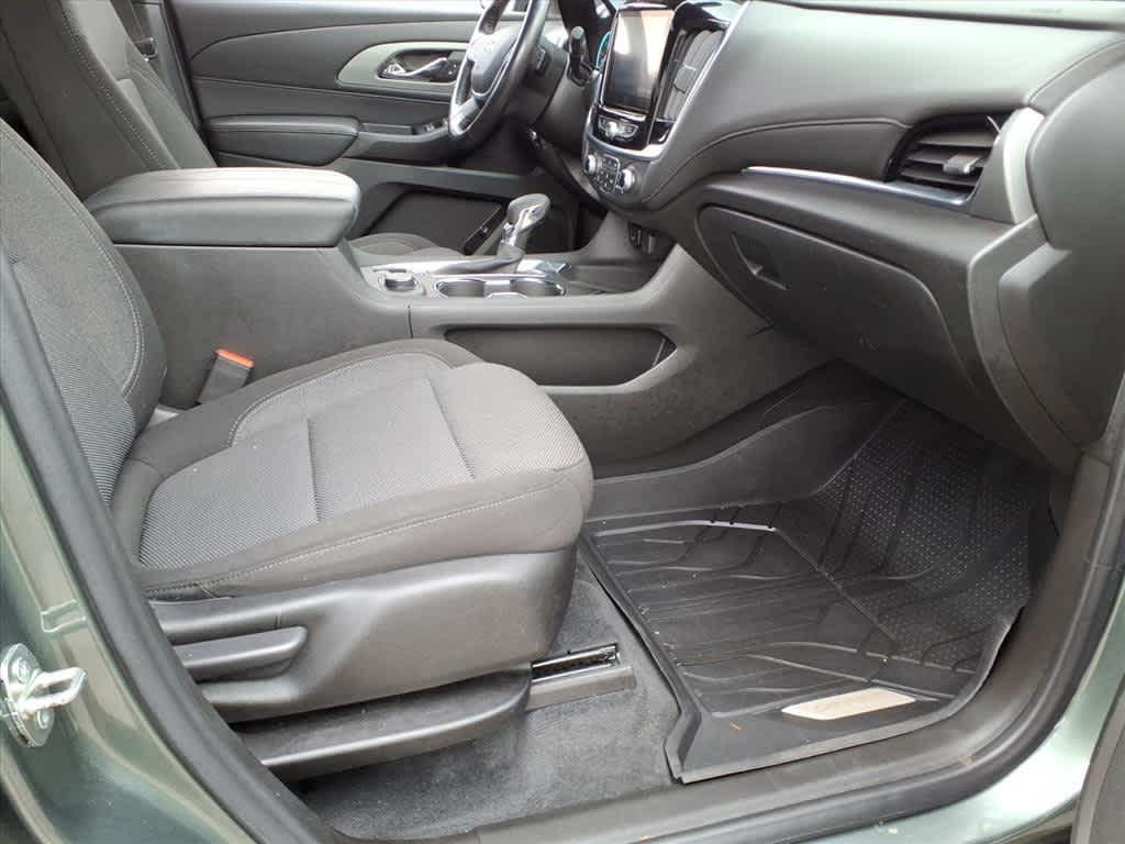 used 2022 Chevrolet Traverse car, priced at $24,895