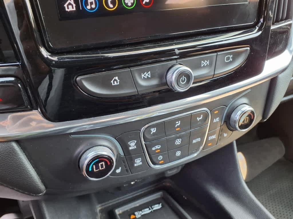 used 2023 Chevrolet Traverse car, priced at $31,995