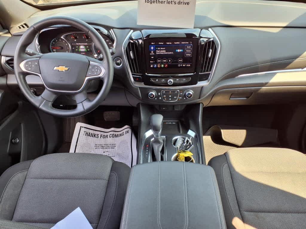 used 2023 Chevrolet Traverse car, priced at $31,995