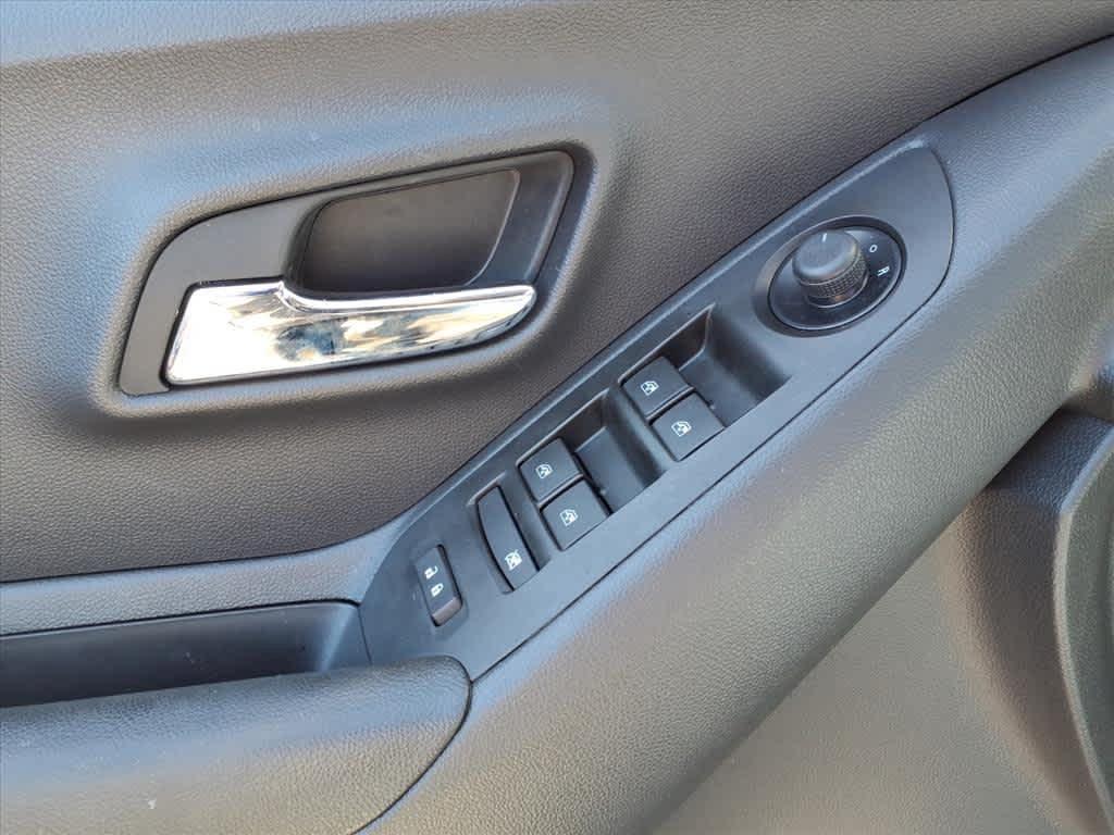 used 2022 Chevrolet Trax car, priced at $16,995