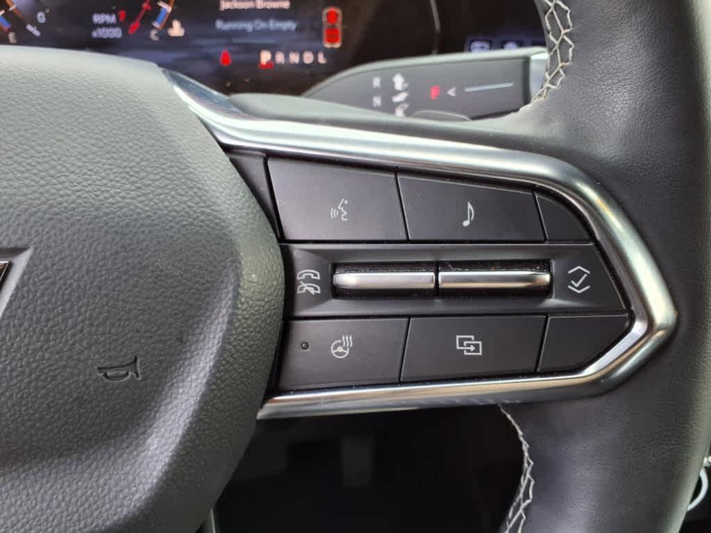 used 2024 Chevrolet Traverse car, priced at $38,995
