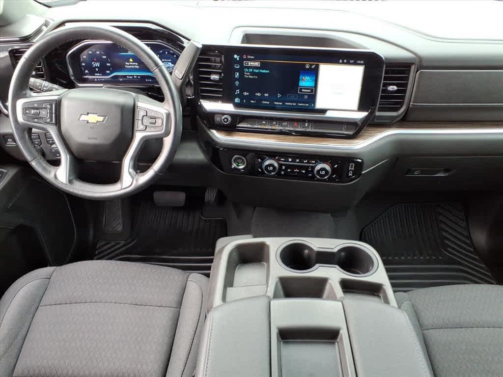 used 2022 Chevrolet Silverado 1500 car, priced at $34,995