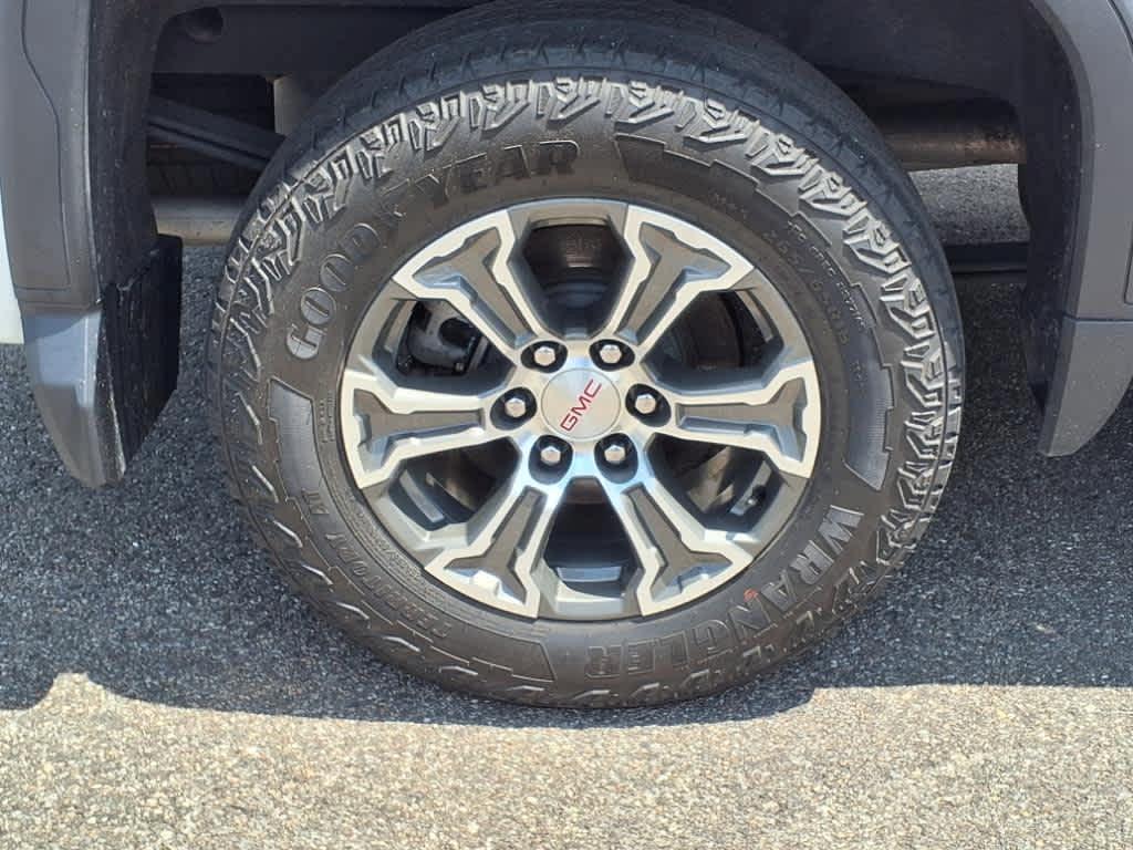 used 2022 GMC Sierra 1500 car, priced at $38,995
