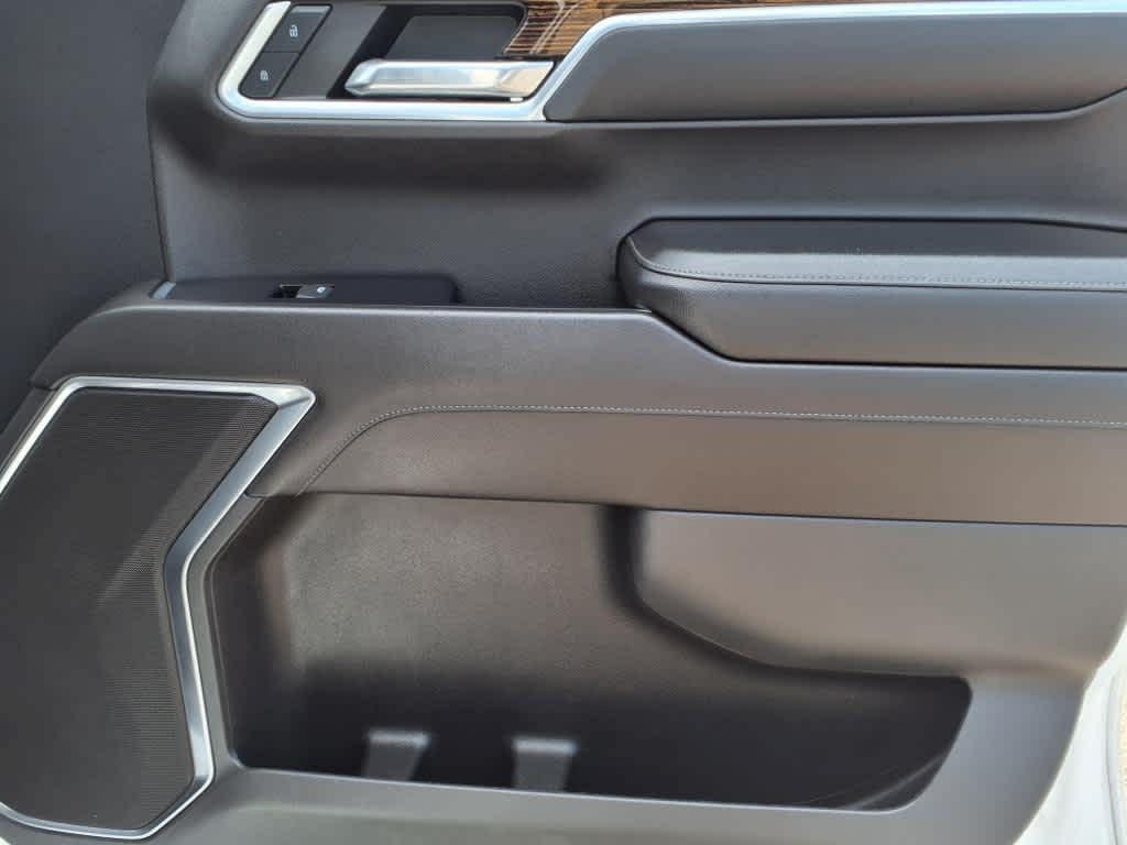 used 2022 GMC Sierra 1500 car, priced at $38,995
