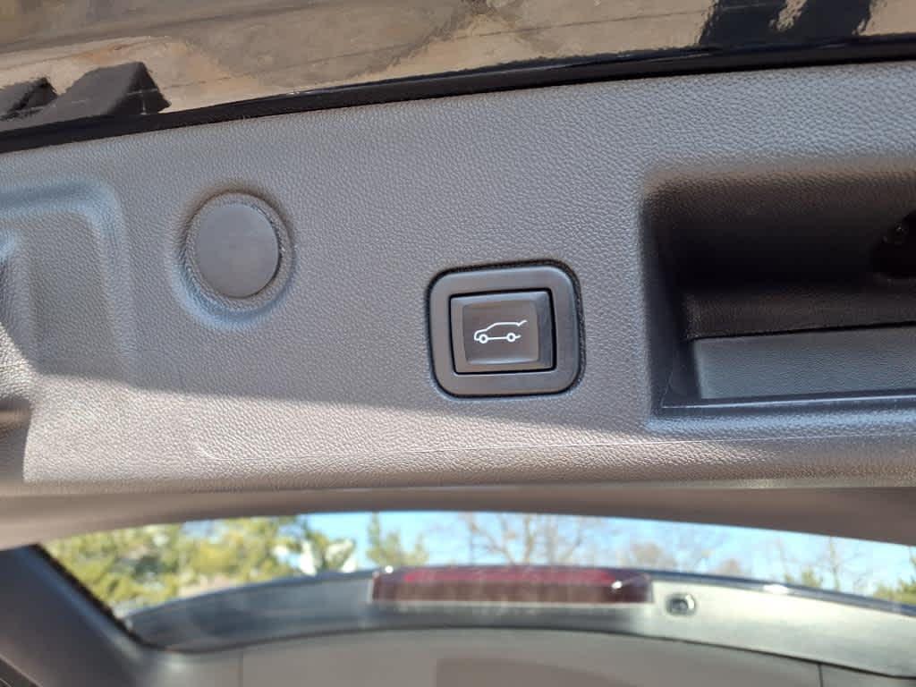used 2022 Chevrolet Equinox car, priced at $22,995