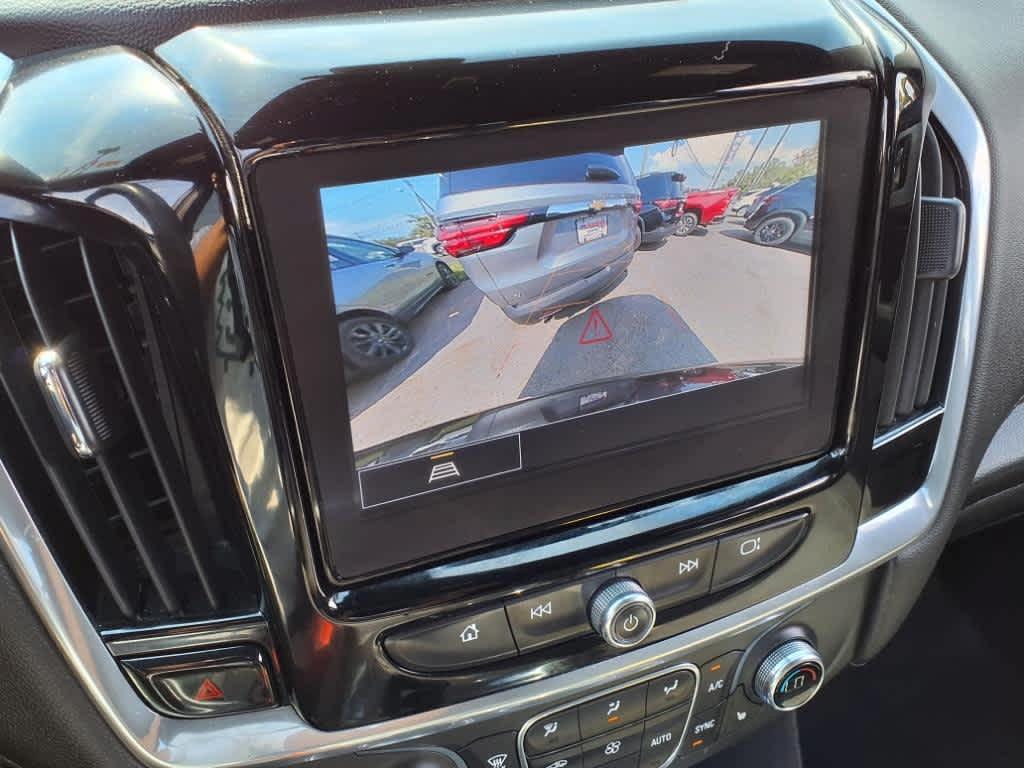 used 2022 Chevrolet Traverse car, priced at $28,995