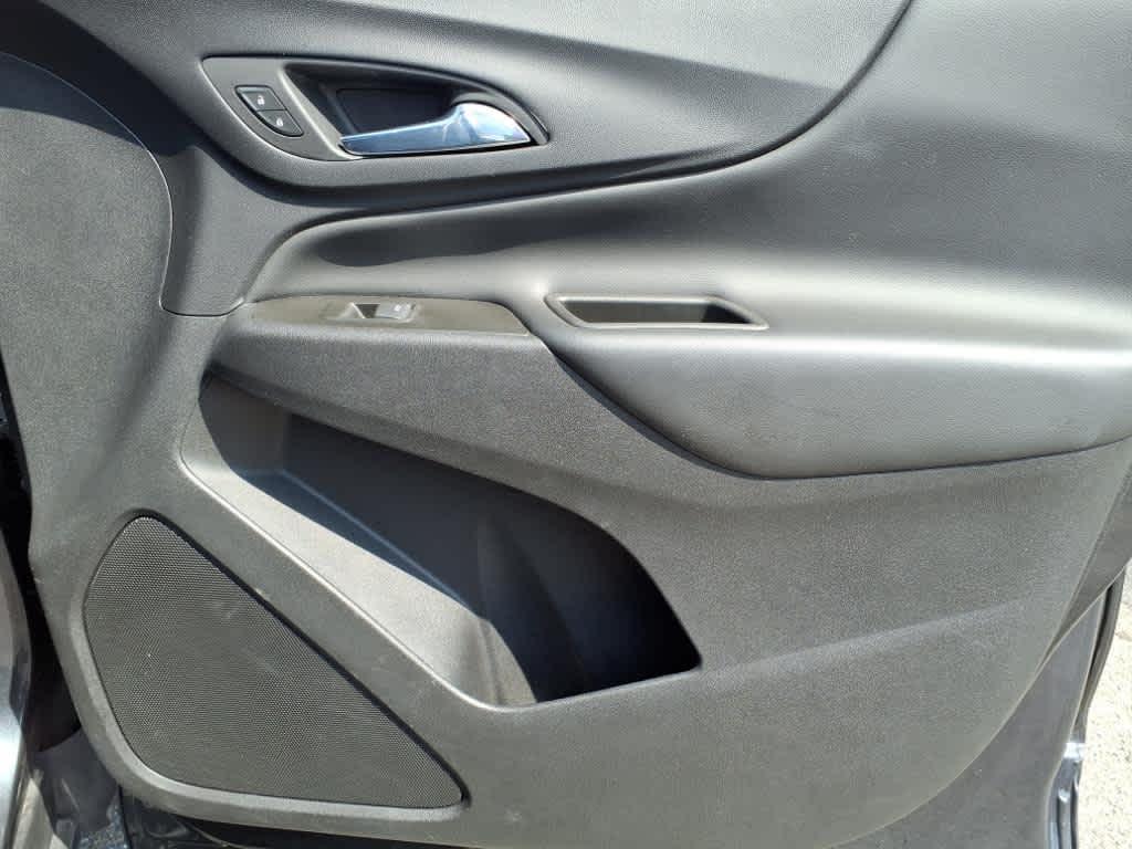 used 2022 Chevrolet Equinox car, priced at $20,995