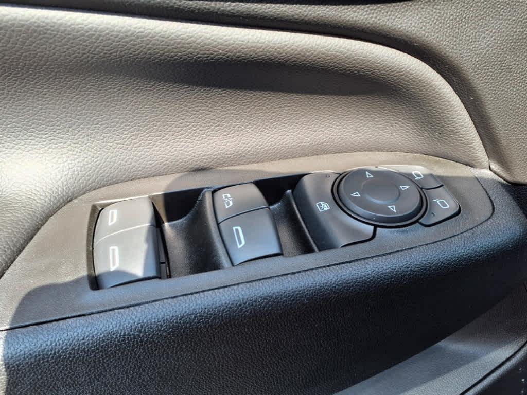 used 2022 Chevrolet Equinox car, priced at $20,995