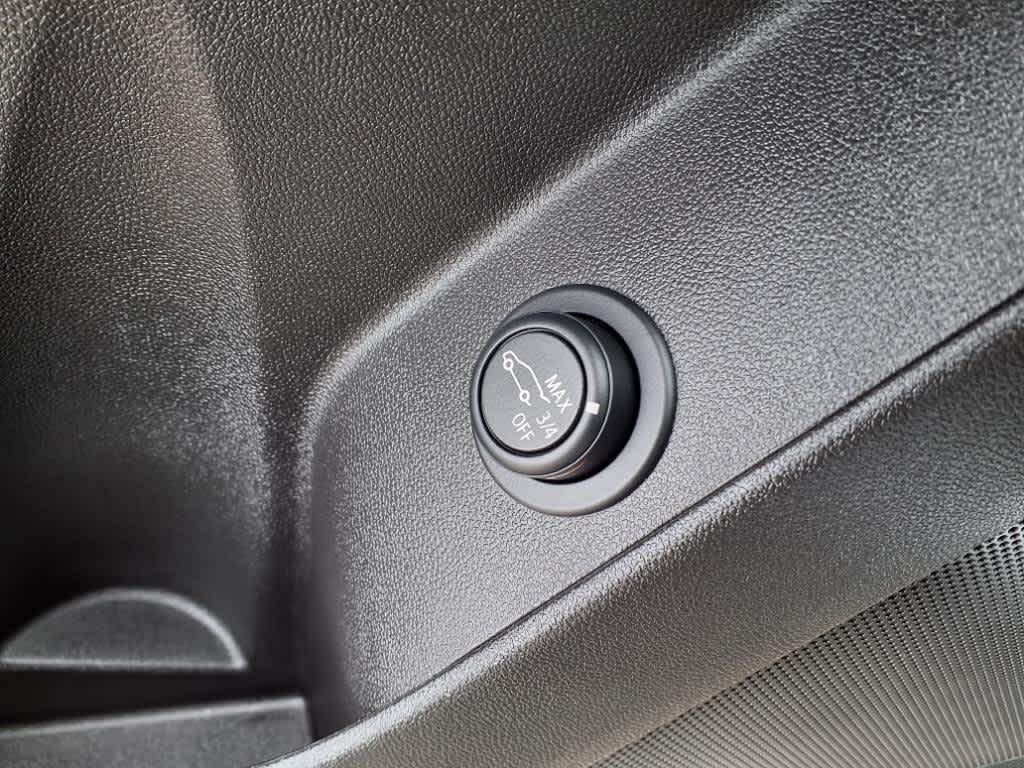 used 2022 Chevrolet Equinox car, priced at $21,995