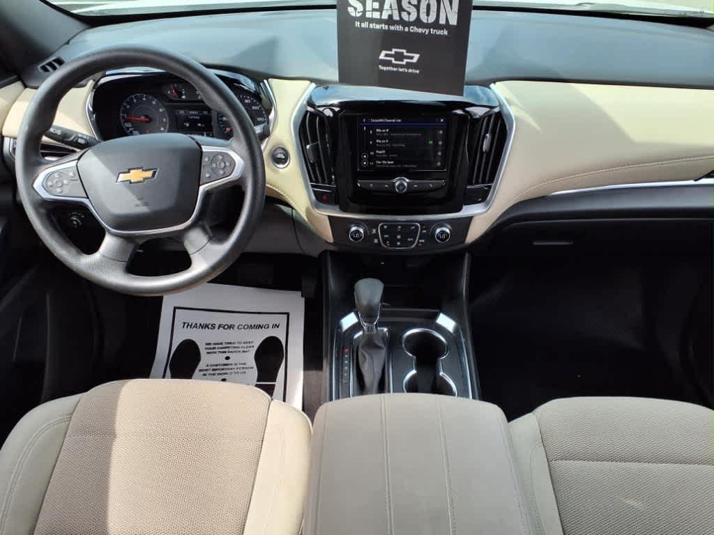used 2022 Chevrolet Traverse car, priced at $27,995