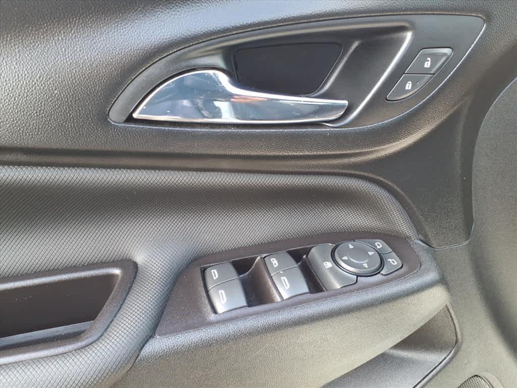 used 2022 Chevrolet Equinox car, priced at $20,995