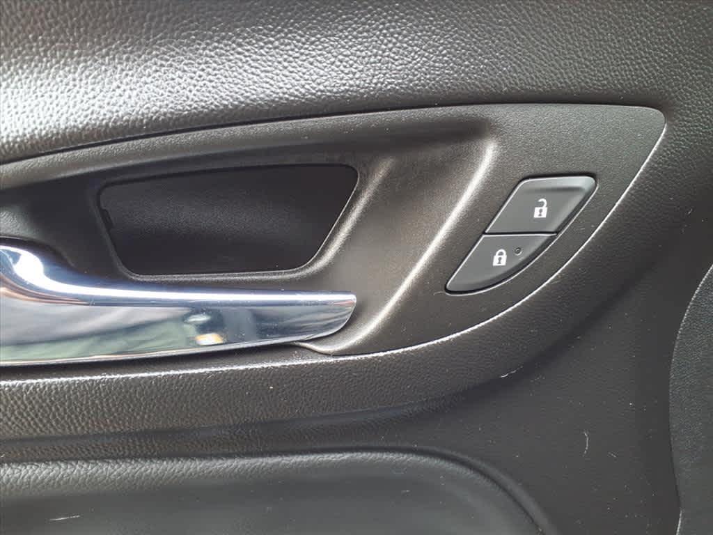 used 2022 Chevrolet Equinox car, priced at $20,359