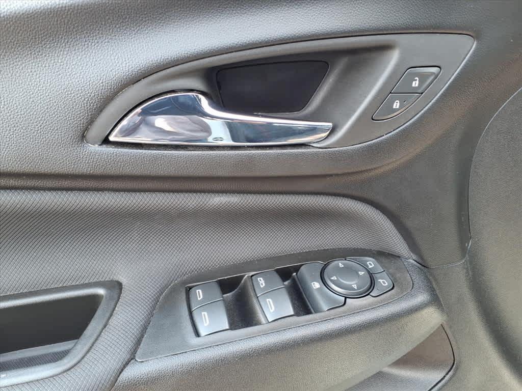 used 2022 Chevrolet Equinox car, priced at $22,488