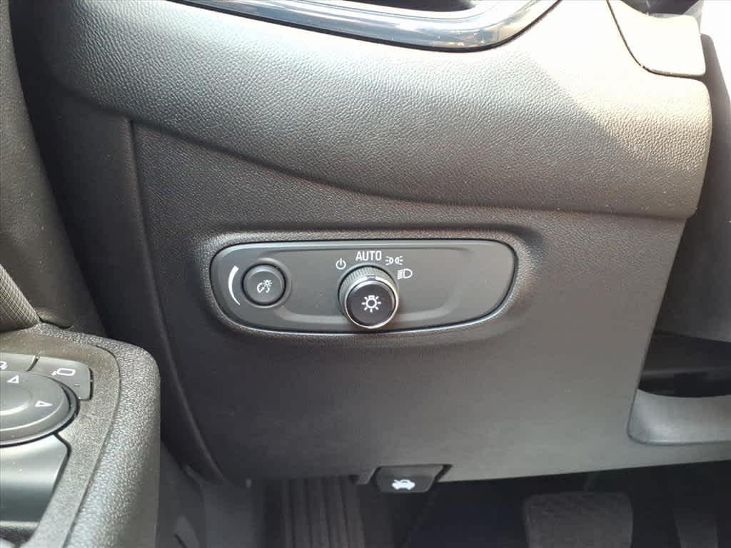 used 2022 Chevrolet Equinox car, priced at $22,488