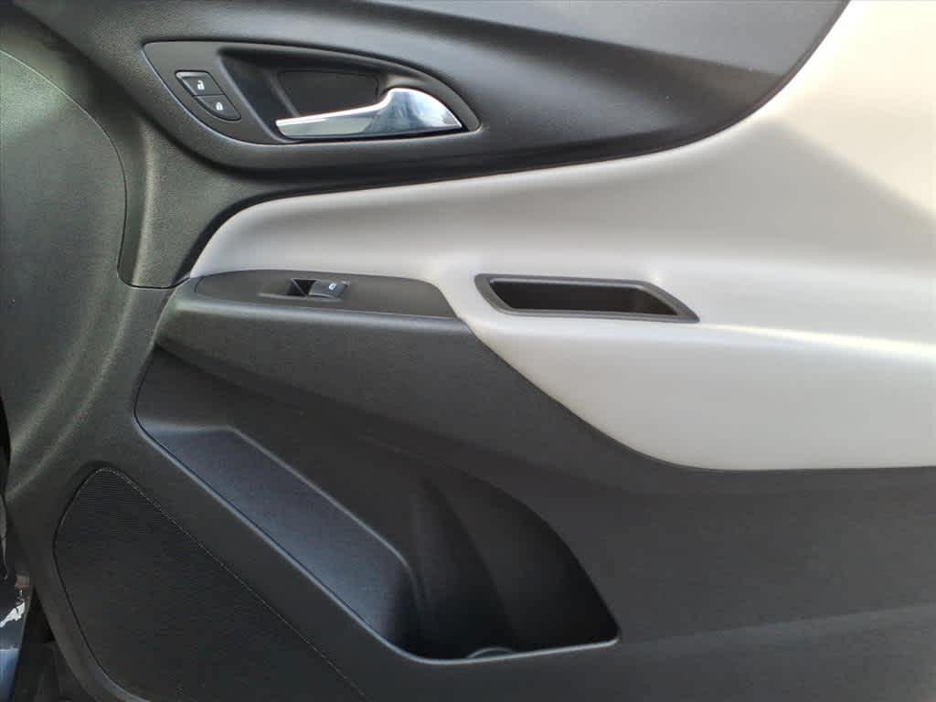 used 2022 Chevrolet Equinox car, priced at $18,995