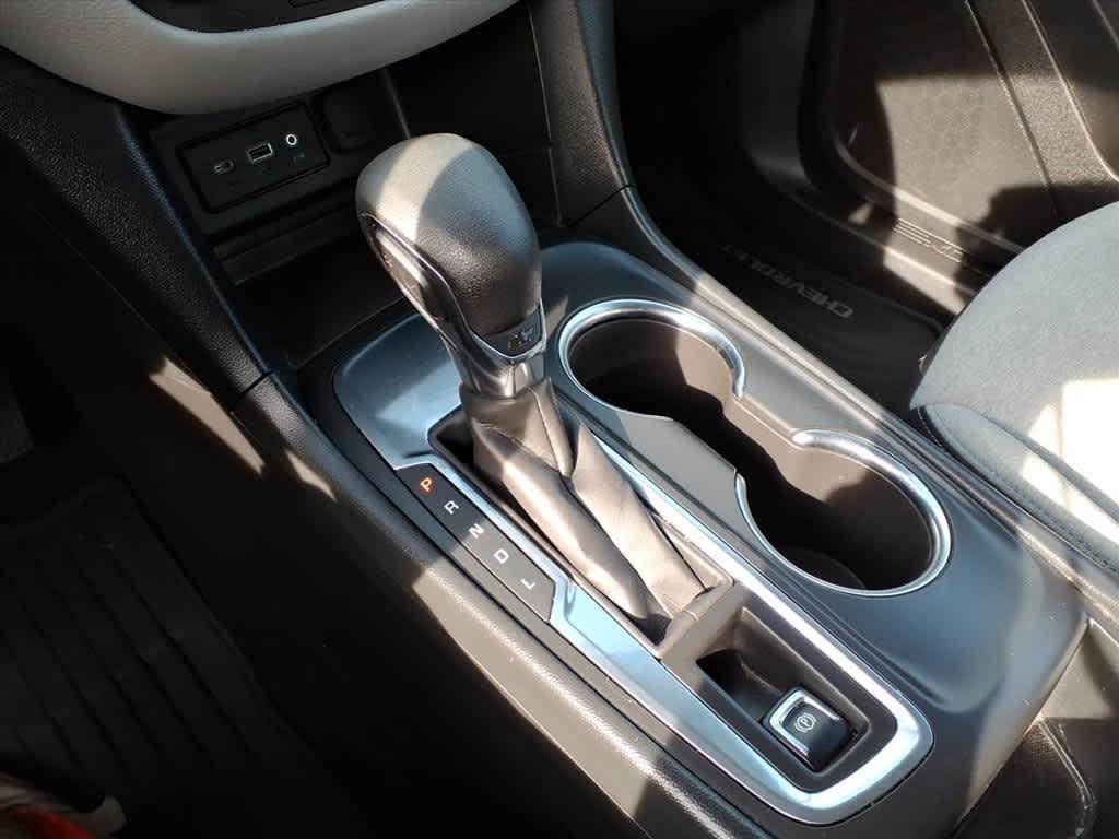 used 2022 Chevrolet Equinox car, priced at $18,995