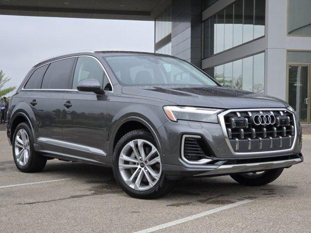 used 2025 Audi Q7 car, priced at $61,000