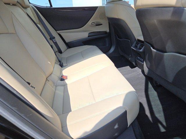 used 2019 Lexus ES 350 car, priced at $32,000