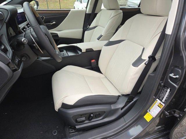 new 2025 Lexus ES 350 car, priced at $52,042