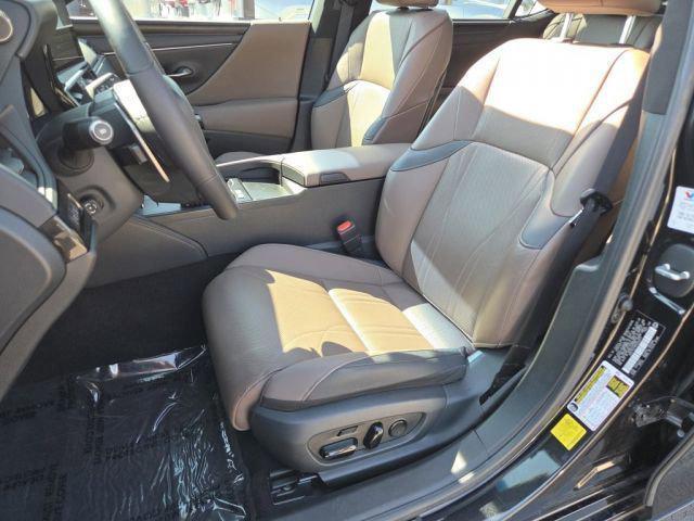 used 2023 Lexus ES 300h car, priced at $39,800