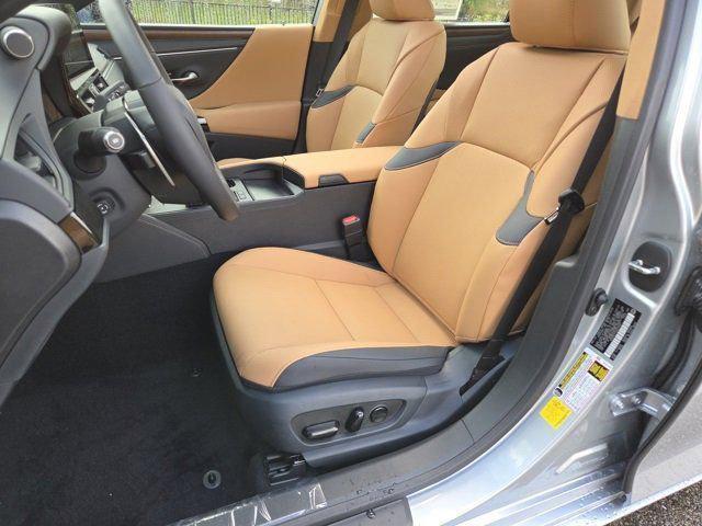 new 2025 Lexus ES 300h car, priced at $49,882
