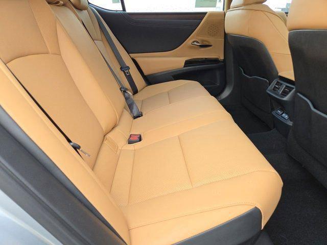 new 2025 Lexus ES 300h car, priced at $49,882