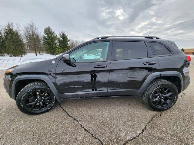 used 2018 Jeep Cherokee car, priced at $15,400