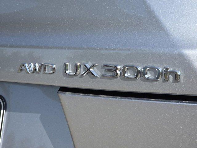 new 2025 Lexus UX 300h car, priced at $45,953