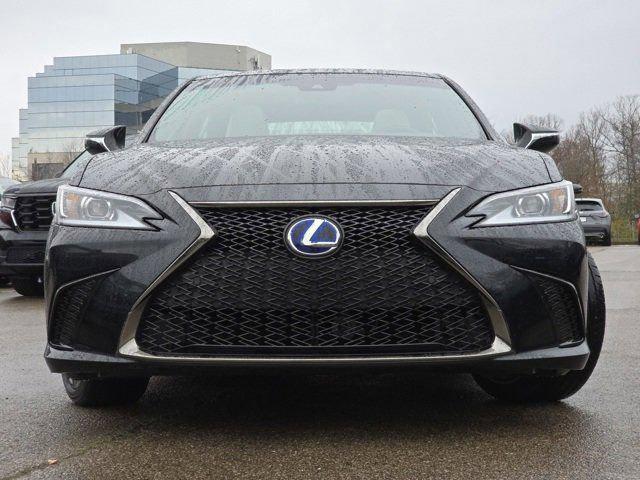 used 2022 Lexus ES 300h car, priced at $37,000