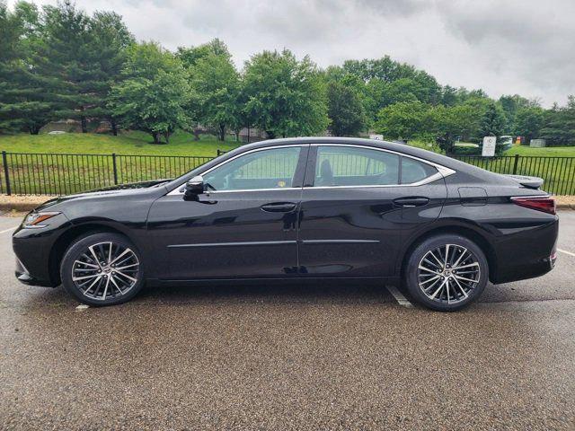 used 2022 Lexus ES 250 car, priced at $32,700