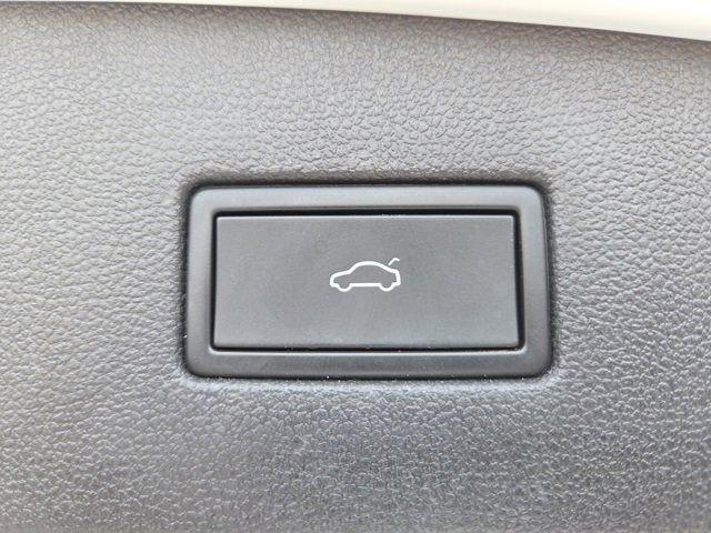 used 2022 Volkswagen Tiguan car, priced at $21,100
