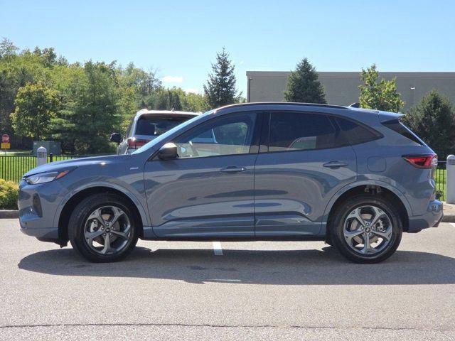 used 2024 Ford Escape car, priced at $22,900