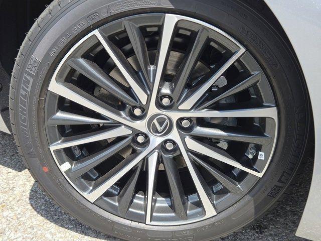 new 2025 Lexus ES 350 car, priced at $46,783