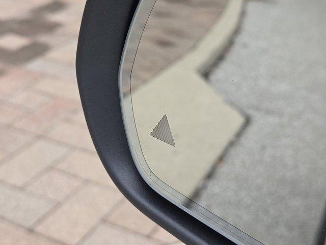 used 2020 Mercedes-Benz GLC 300 car, priced at $26,200