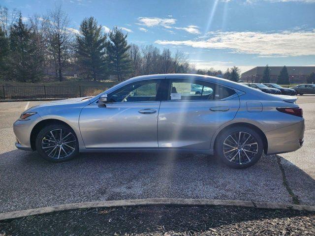 new 2025 Lexus ES 300h car, priced at $48,140