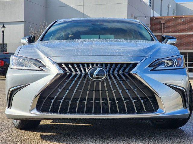 new 2025 Lexus ES 300h car, priced at $48,140