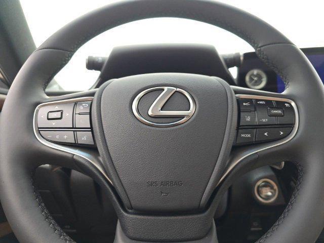 new 2025 Lexus ES 350 car, priced at $48,990