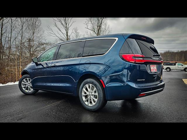 new 2025 Chrysler Pacifica car, priced at $44,880