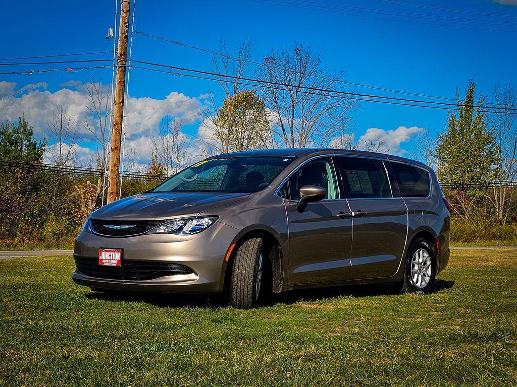 used 2017 Chrysler Pacifica car, priced at $13,500