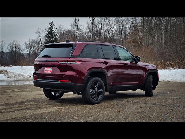 new 2025 Jeep Grand Cherokee car, priced at $48,332