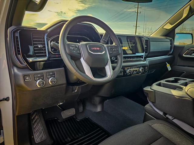 new 2025 GMC Sierra 1500 car, priced at $51,195