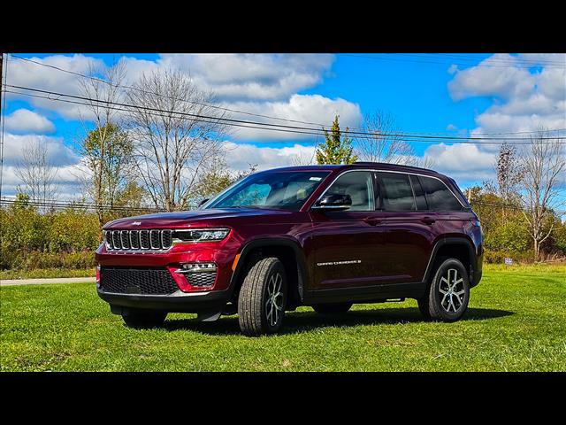 new 2024 Jeep Grand Cherokee car, priced at $45,417