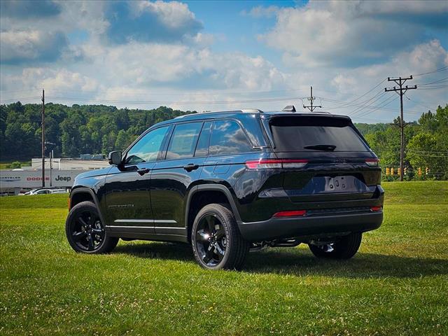 new 2025 Jeep Grand Cherokee car, priced at $43,537