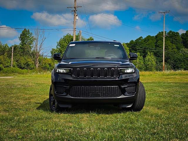 new 2025 Jeep Grand Cherokee car, priced at $43,537