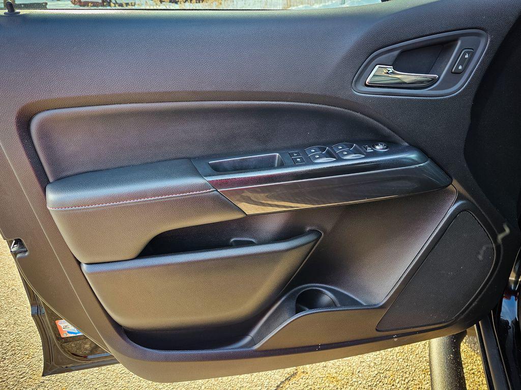 used 2019 GMC Canyon car, priced at $26,900