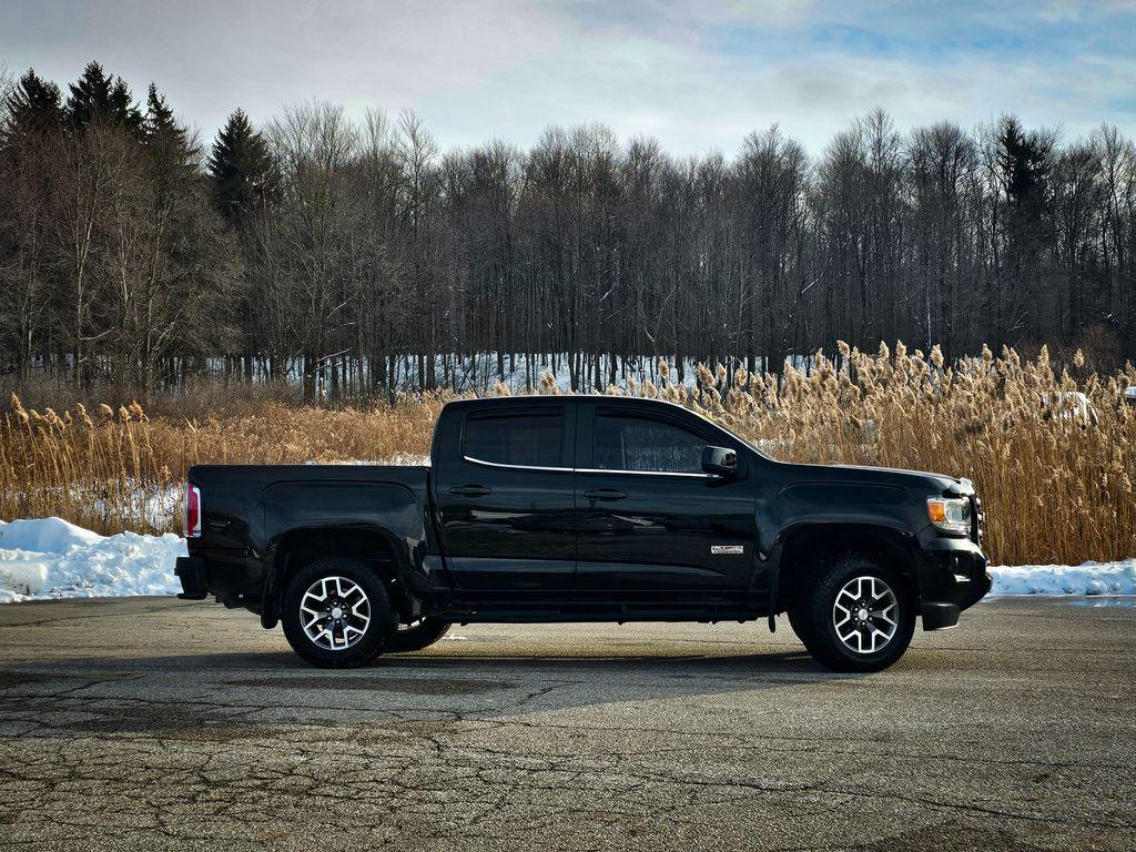 used 2019 GMC Canyon car, priced at $26,900