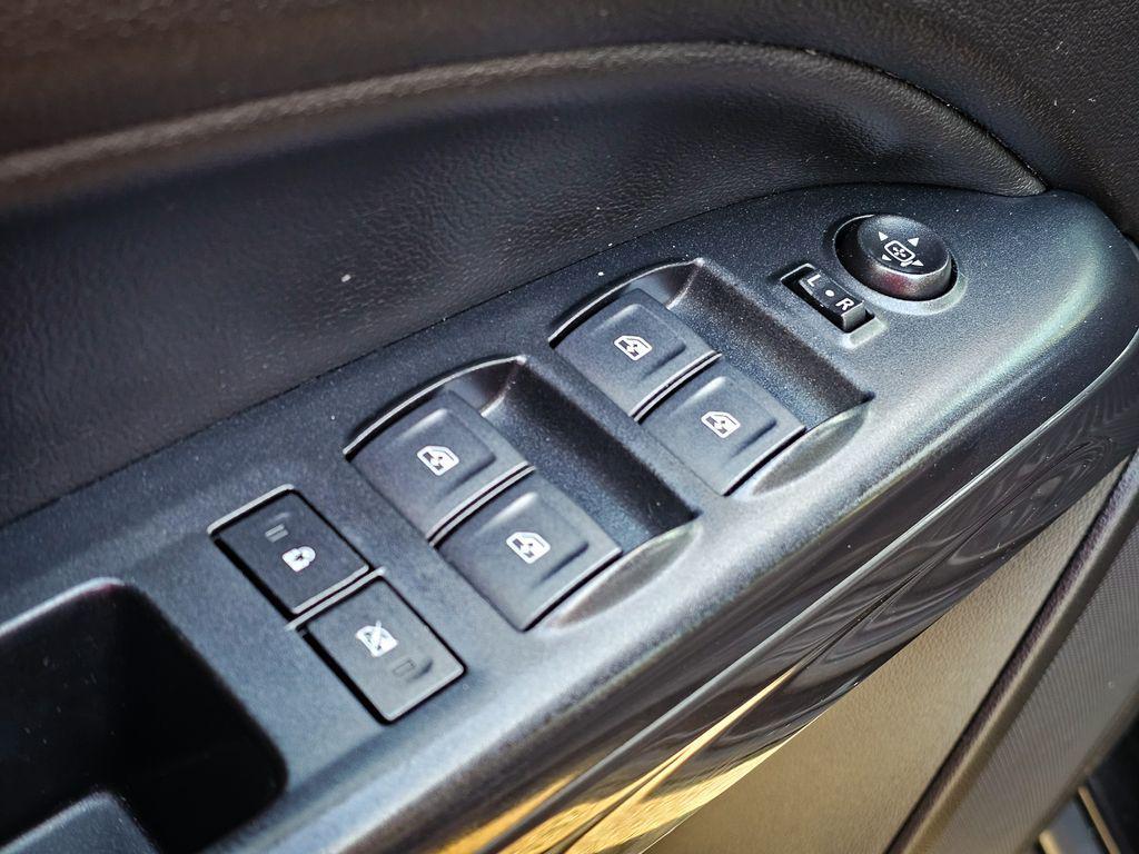 used 2019 GMC Canyon car, priced at $26,900