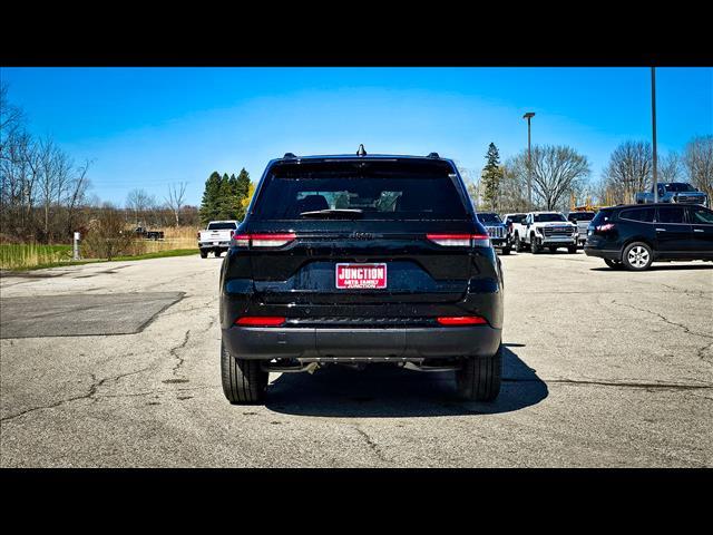 new 2025 Jeep Grand Cherokee car, priced at $50,469
