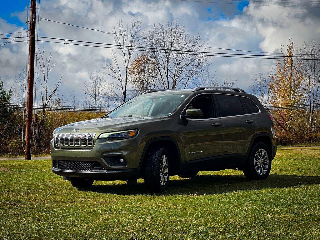 used 2019 Jeep Cherokee car, priced at $13,900