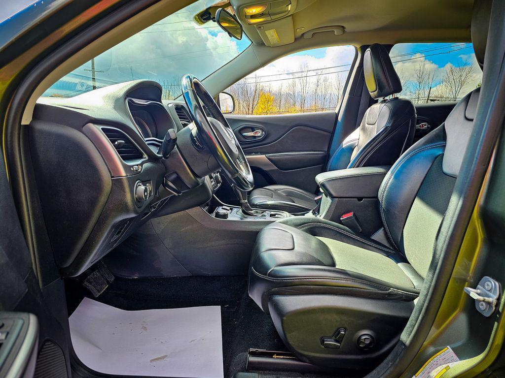 used 2019 Jeep Cherokee car, priced at $13,900